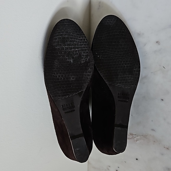 STUART WEITZMAN - silky soft rich chocolate brown suede wedge loafers - Picture 9 of 9